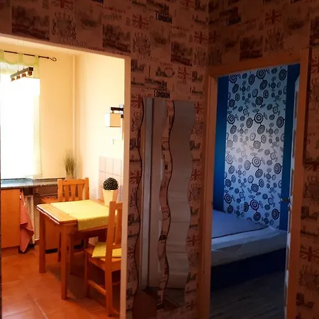 Rosenthal Apartman