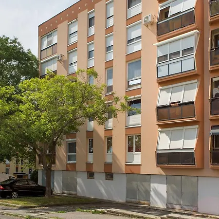 Rosenthal Apartman Peçuy